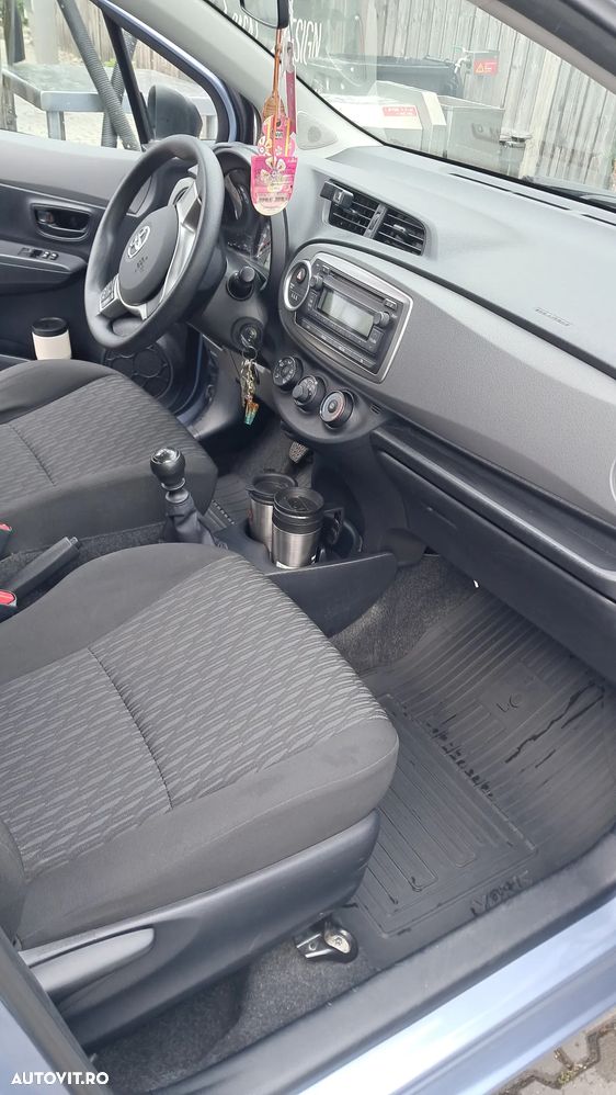 Toyota Yaris 1.3 Dual VVT-i Terra Plus - 6