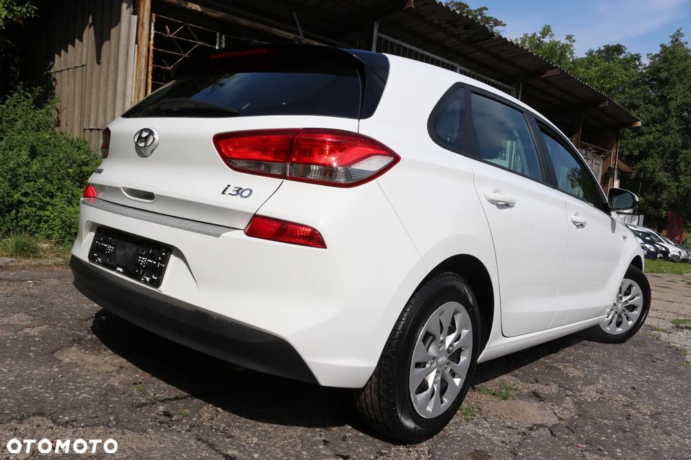 Hyundai i30 blue 1.4 Style - 6