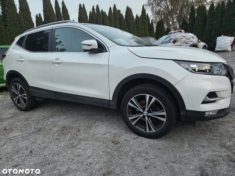 Nissan Qashqai - 1