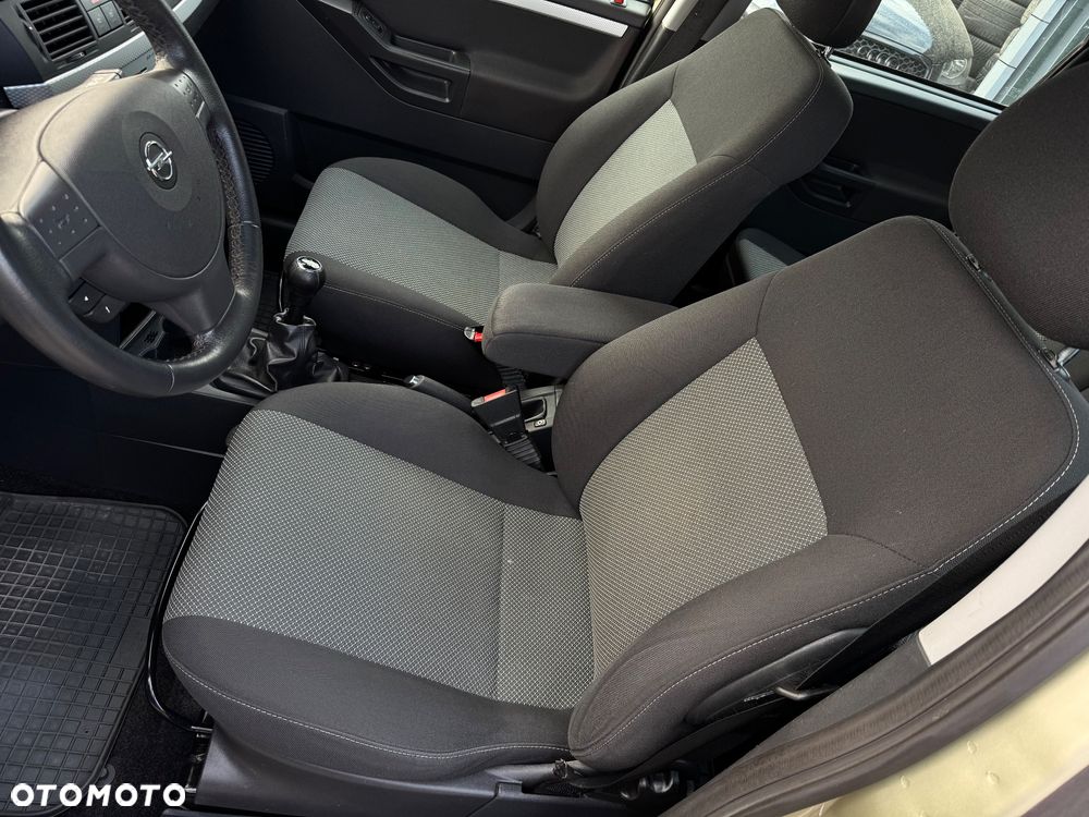 Opel Meriva 1.6 16V Cosmo - 12