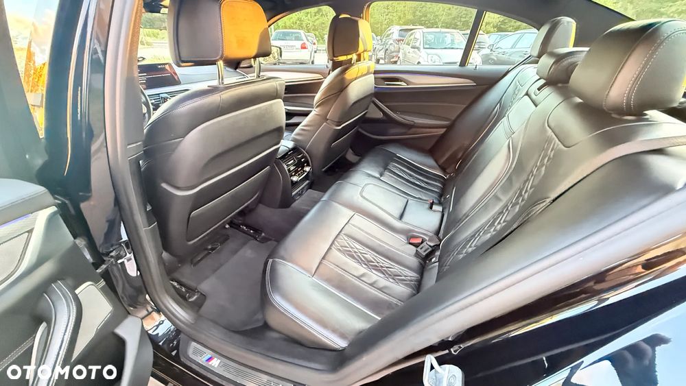 BMW Seria 5 530i xDrive - 9