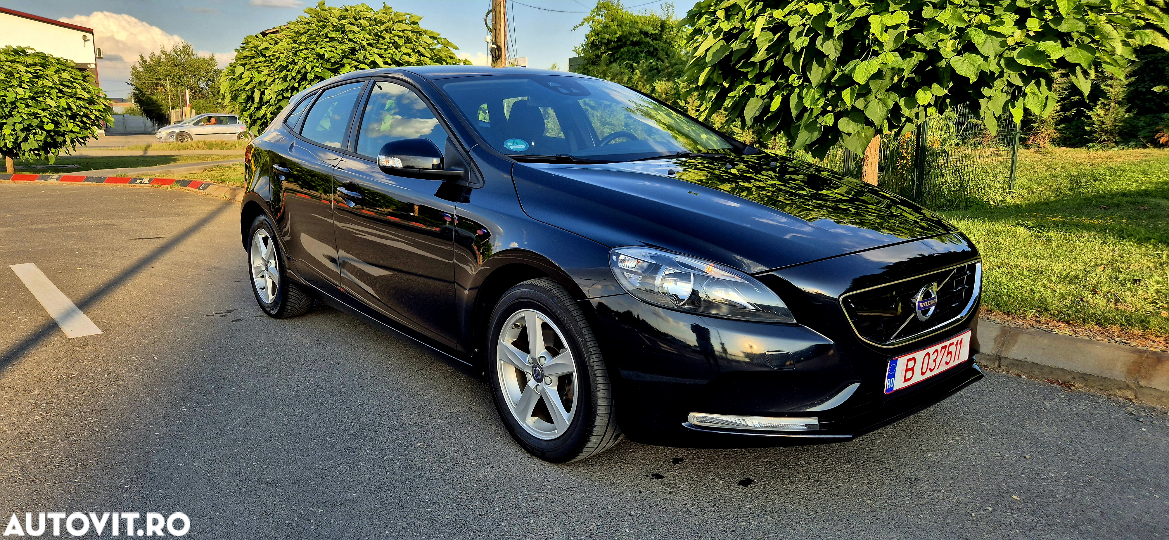 Volvo V40 D2 94g Kinetic - 4