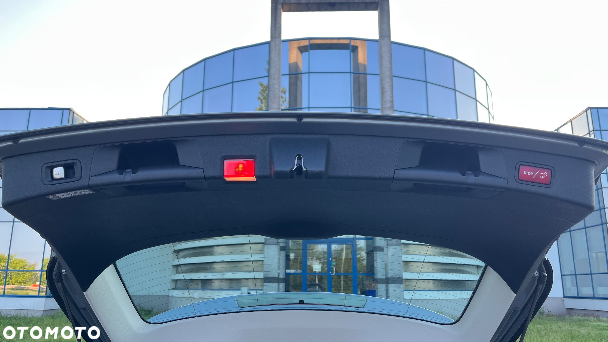 Mercedes-Benz Klasa C 180 T 7G-TRONIC Avantgarde - 21