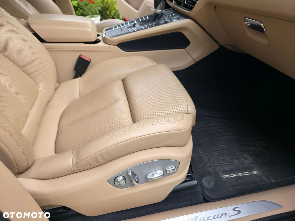 Porsche Macan S - 11