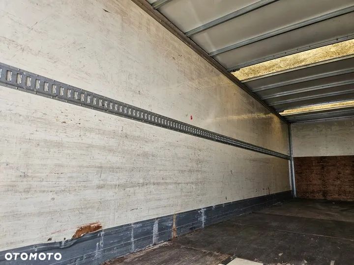 KONTENER ZABUDOWA PAKA SKRZYNIA MAGAZYN 8.35 m RENAULT MIDLUM PREMIUM DAF CF LF 45 55 - 8