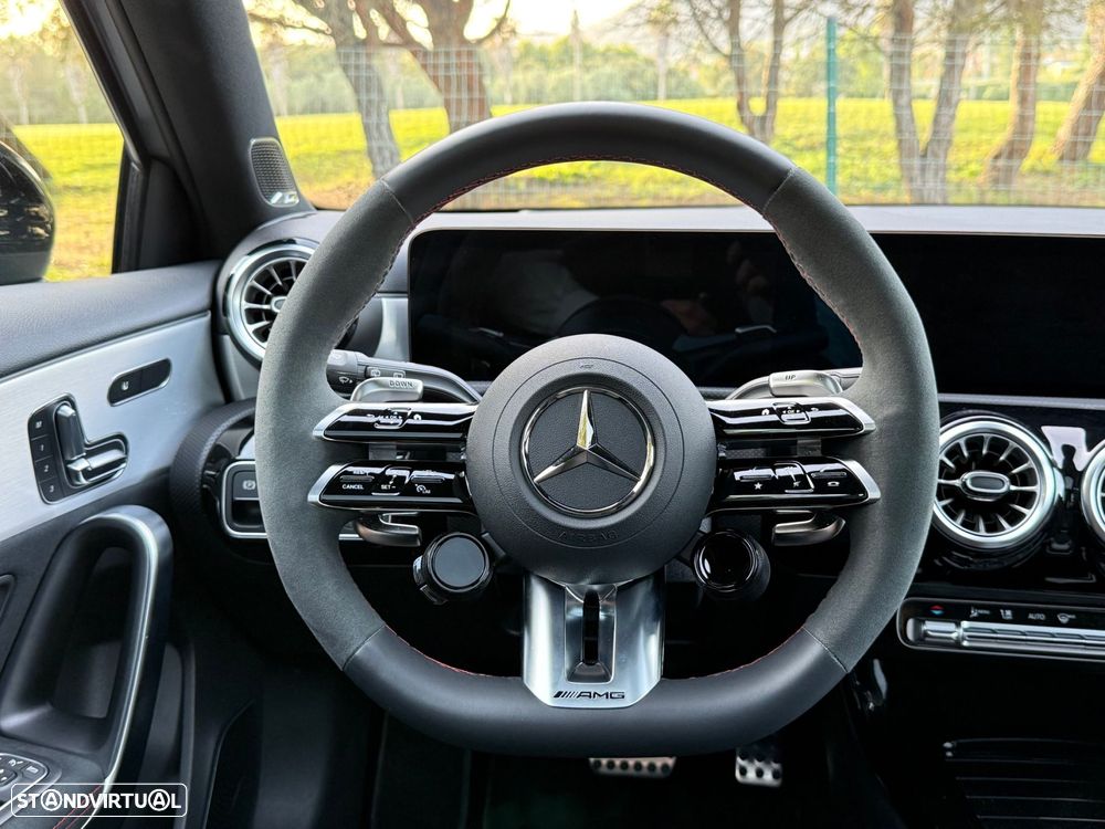 Mercedes-Benz A 45 AMG S 4Matic+ - 40