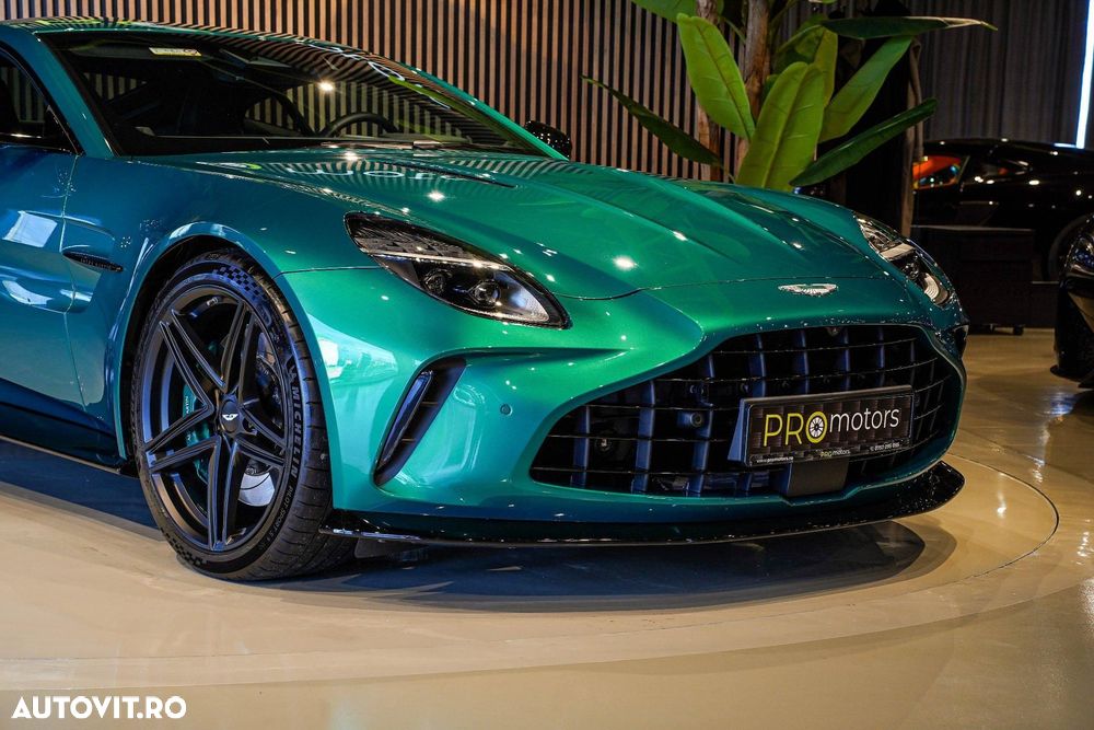 Aston Martin V8 Vantage - 7