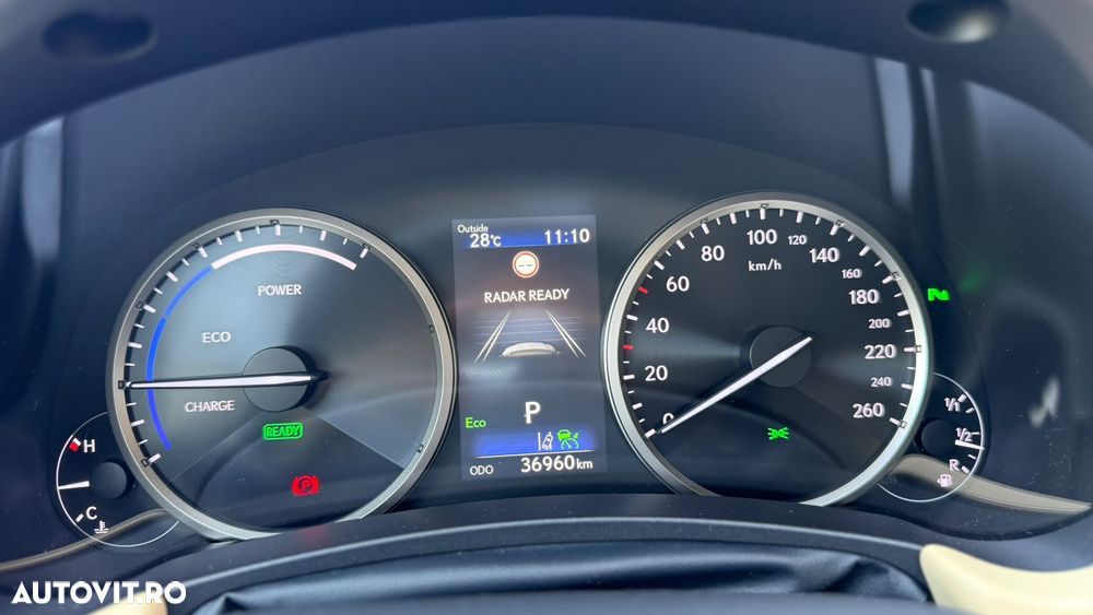 Lexus Seria NX - 25