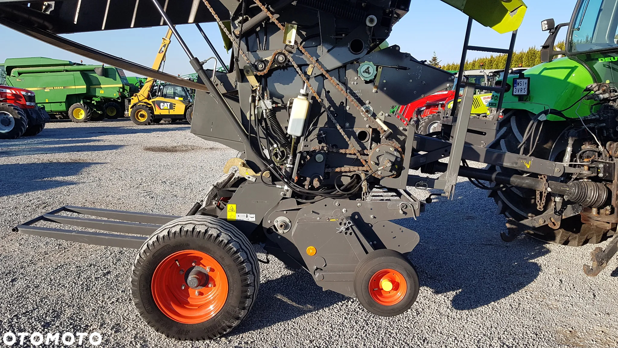 Claas VARIANT 370 - 22