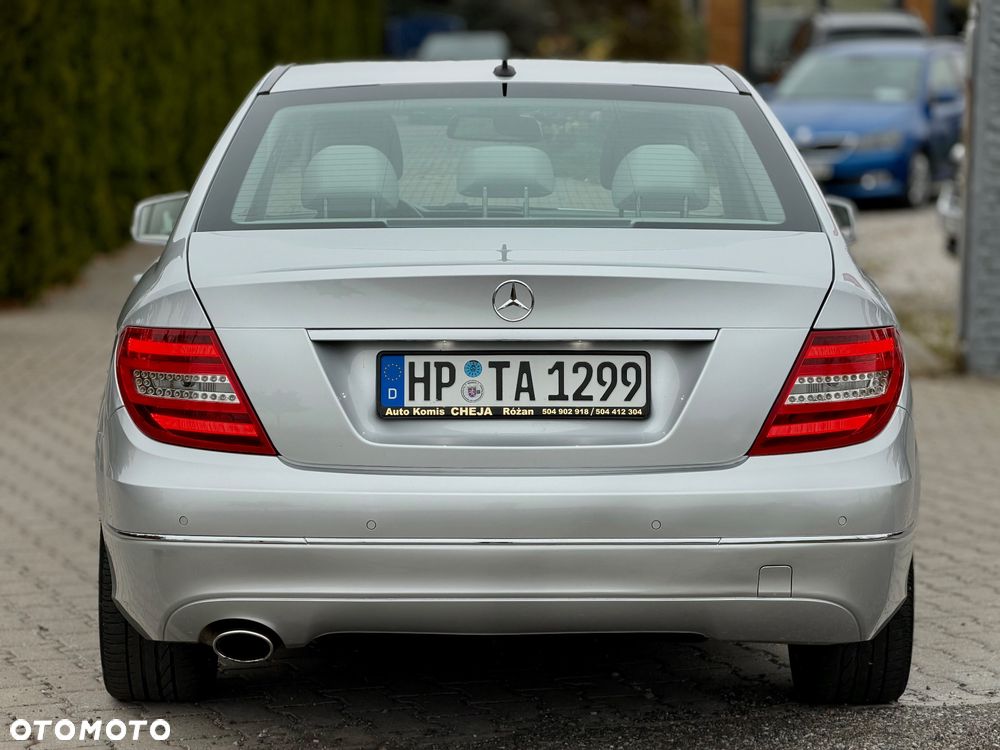 Mercedes-Benz Klasa C 200 T Avantgarde Edition - 37