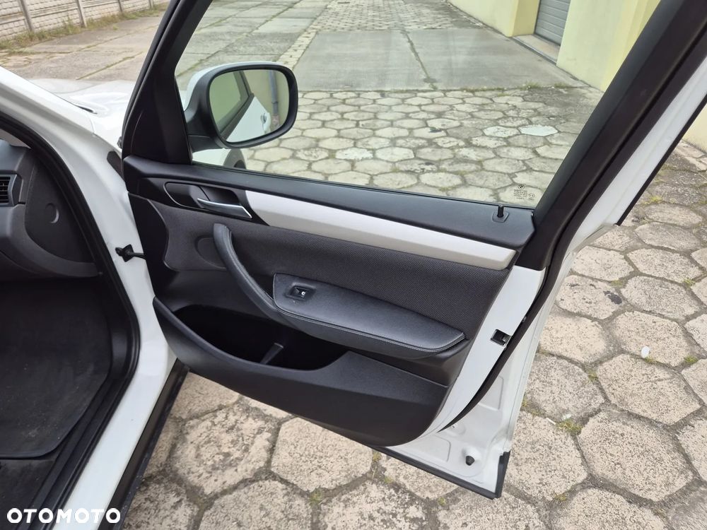 BMW X3 xDrive20d - 28