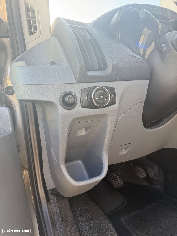 Ford transit - 18