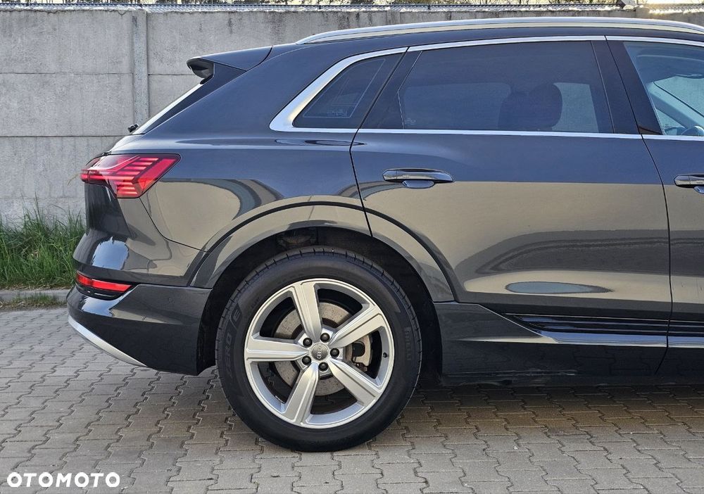 Audi e-tron 50 Quattro - 15