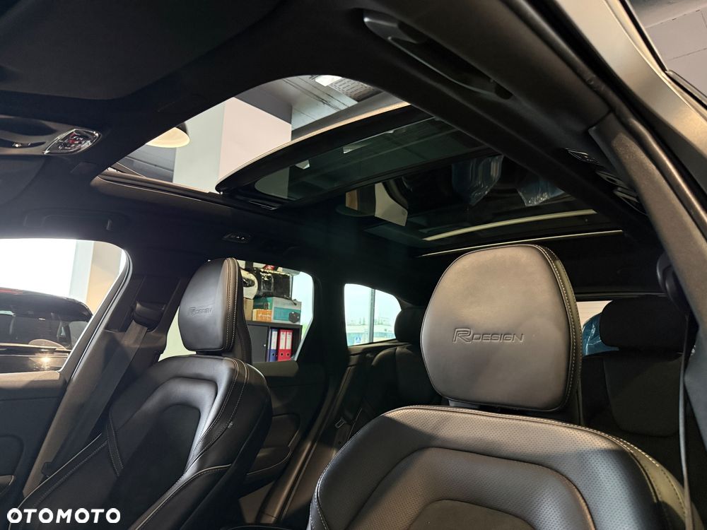 Volvo XC 60 T5 GPF AWD R-Design - 27