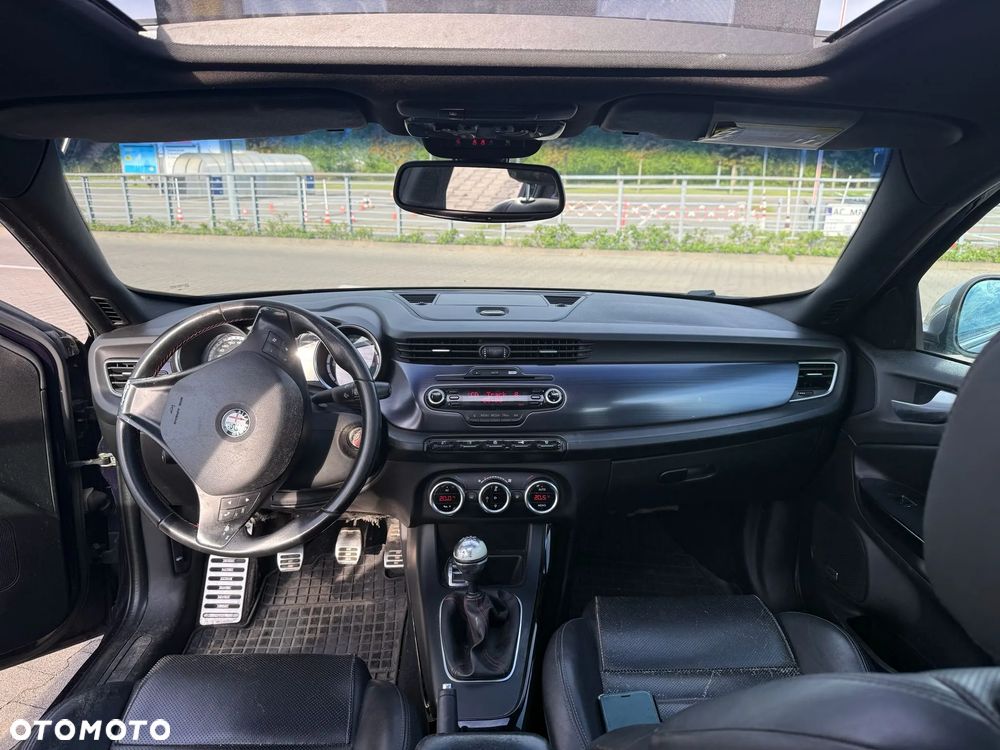 Alfa Romeo Giulietta 2.0 JTDM Distinctive - 7