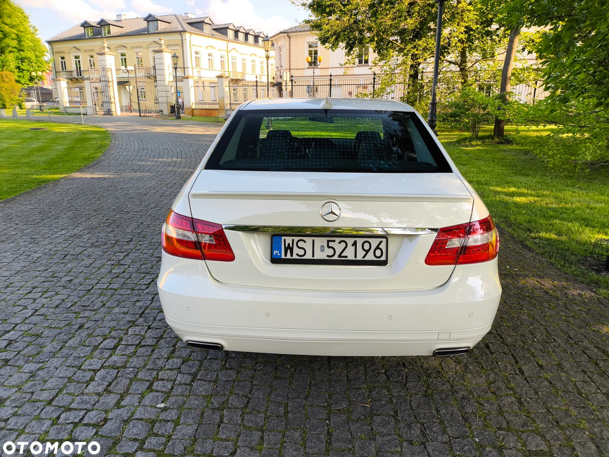 Mercedes-Benz Klasa E 200 T BlueEFFICIENCY - 11