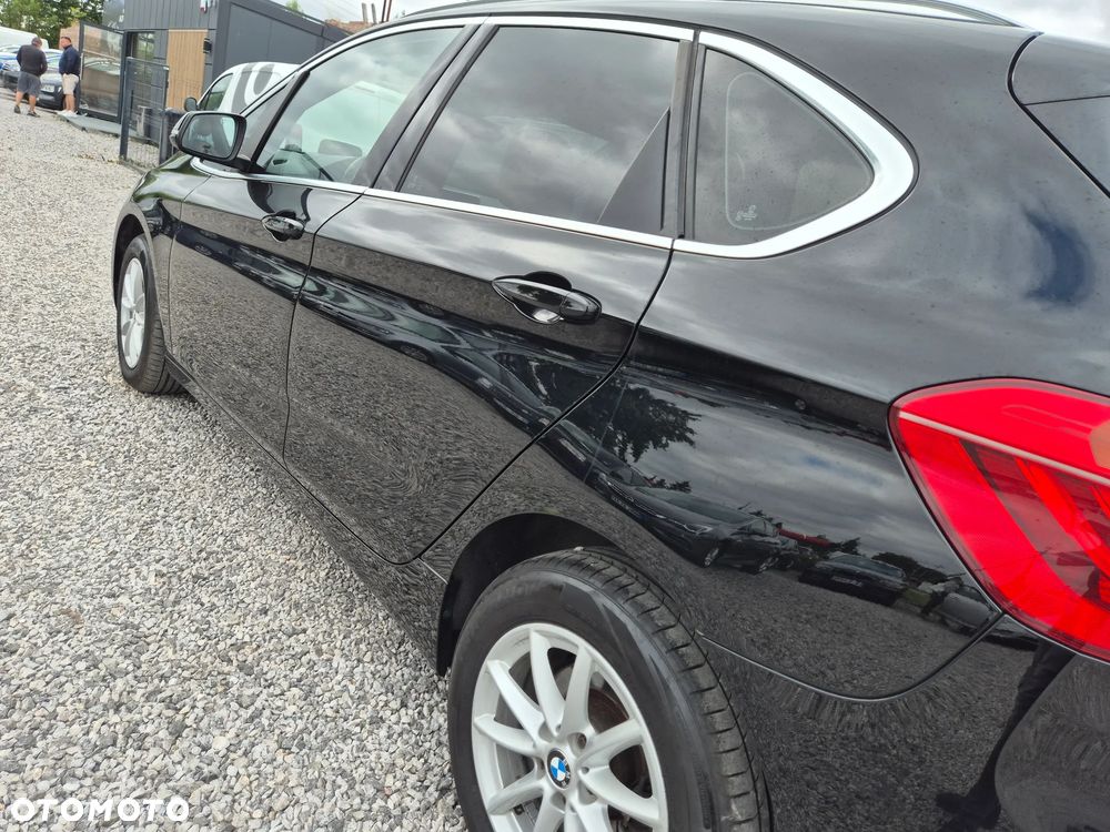 BMW Seria 2 216d Sport Line - 22
