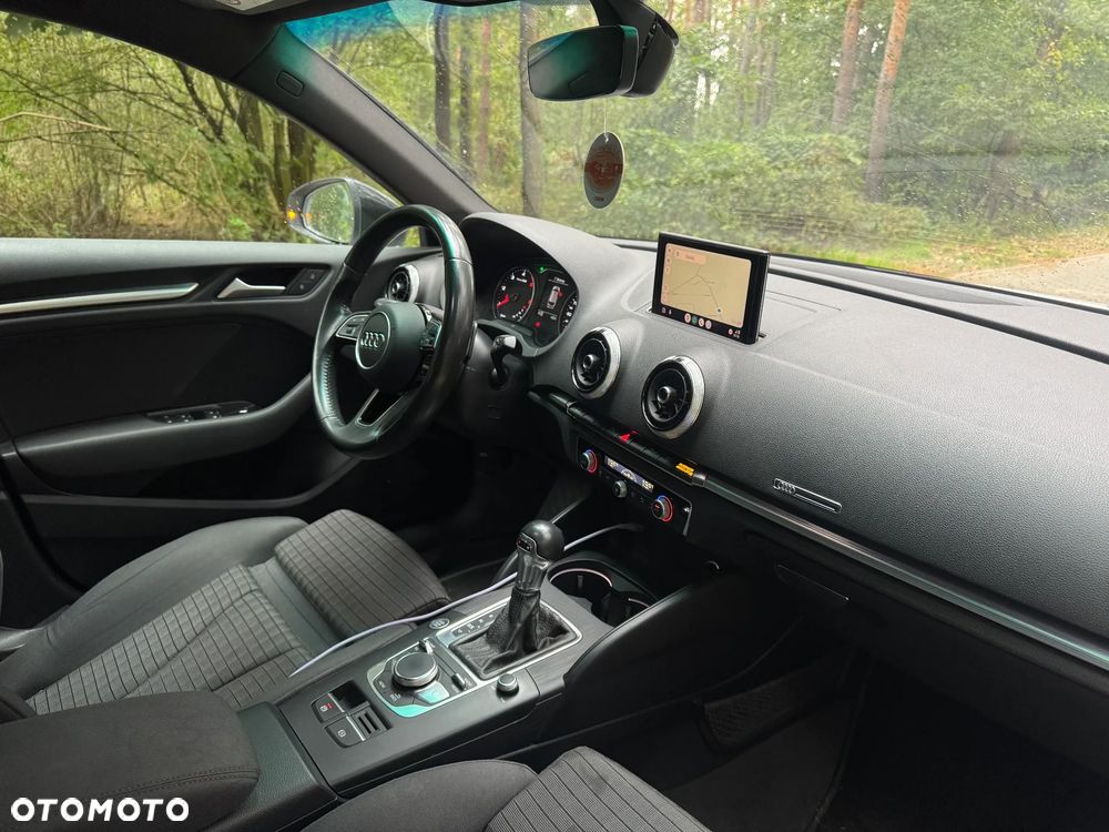 Audi A3 Sportback 1.6 TDI Sport S tronic - 5