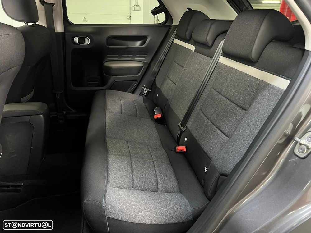 Citroën C4 Cactus 1.2 PureTech Shine EAT6 - 7