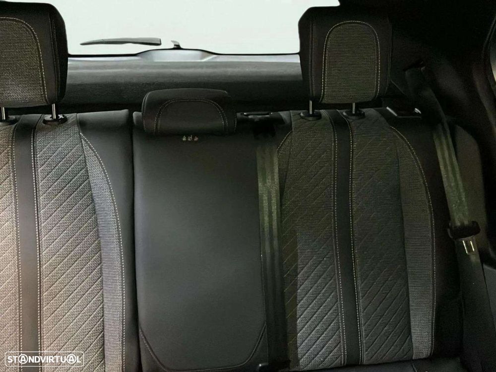 Peugeot 2008 1.2 PureTech Allure - 18