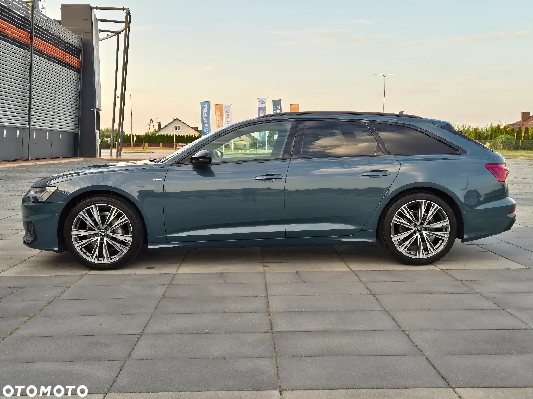 Audi A6 Avant 40 TDI quattro S tronic S line - 4