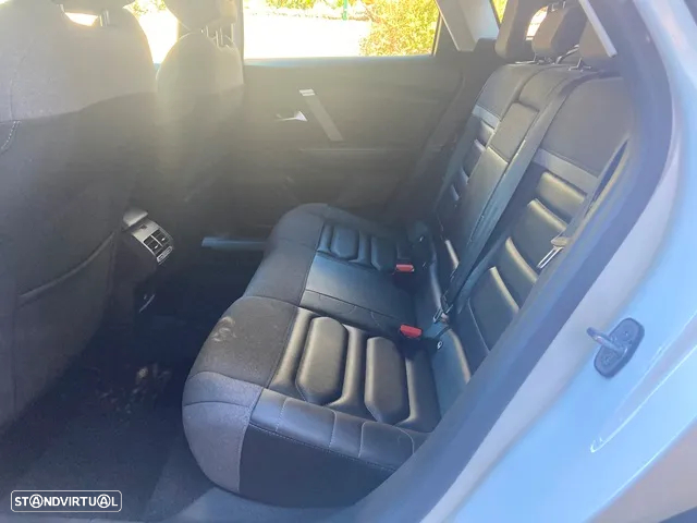 Citroën C4 1.2 PureTech Shine Pack EAT8 - 38