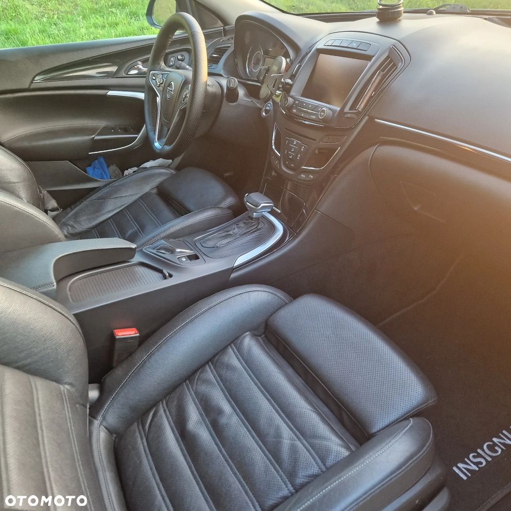 Opel Insignia - 19