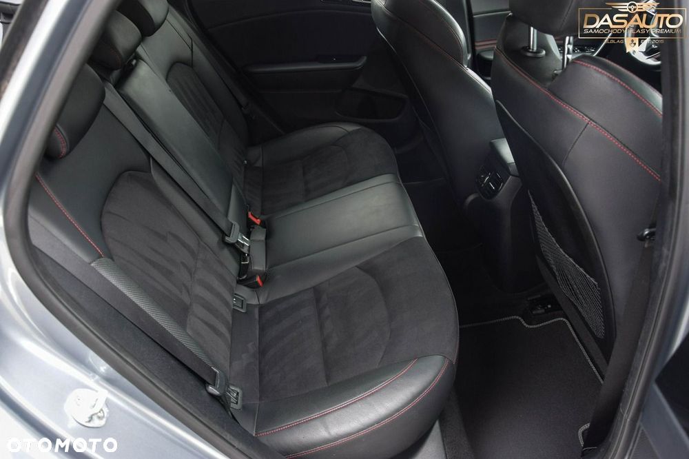 Kia ProCeed 1.6 T-GDI DCT7 OPF GT - 32