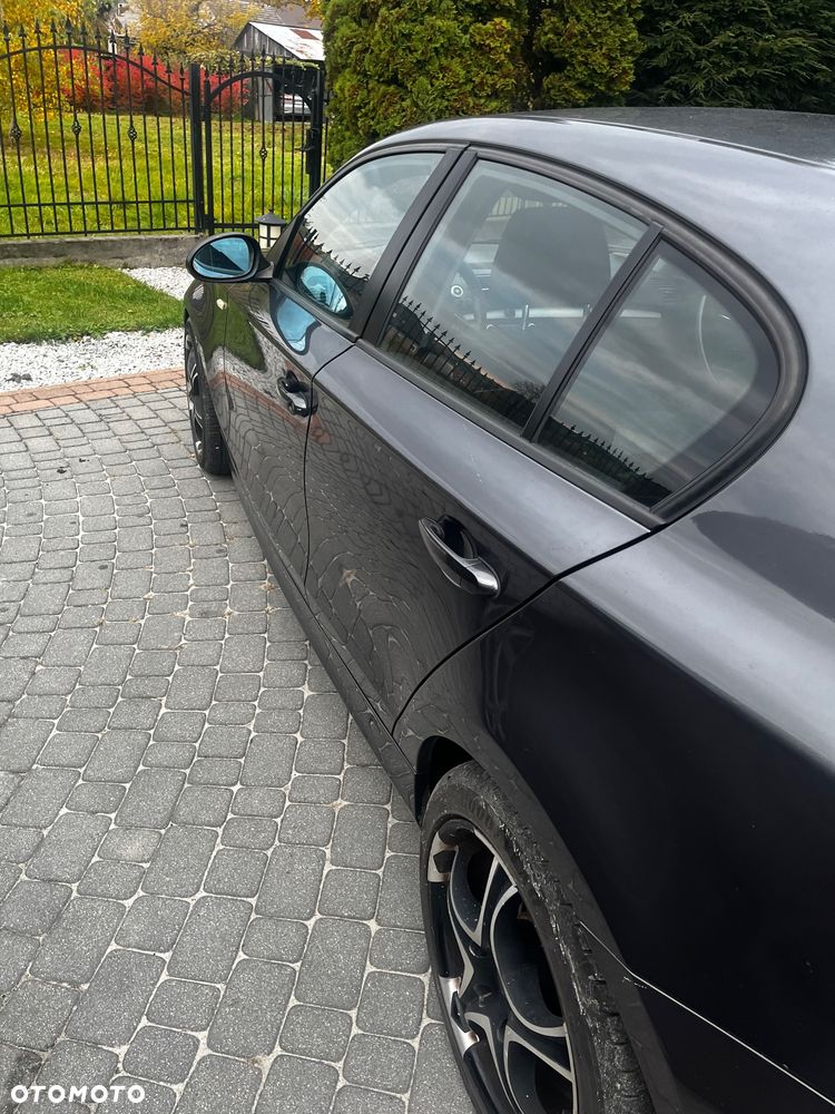 BMW Seria 1 118i - 6