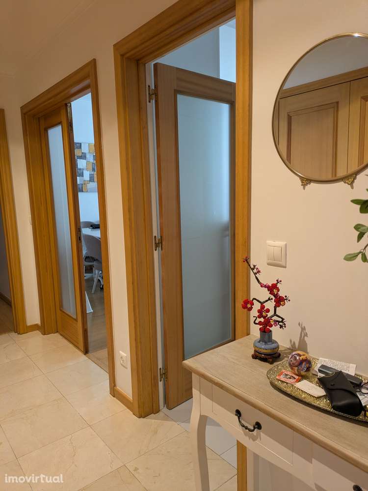 Excelente T2 espaçoso na Alta de Lisboa - Grande imagem: 2/22