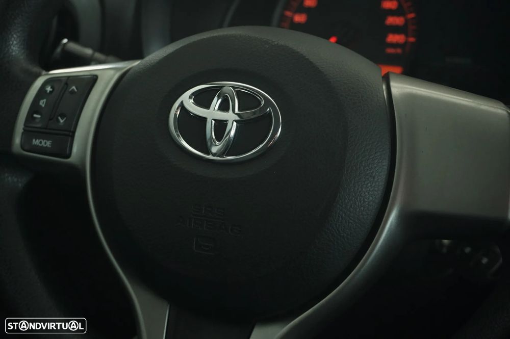 Toyota Yaris 1.0 VVT-i Comfort+AC - 11