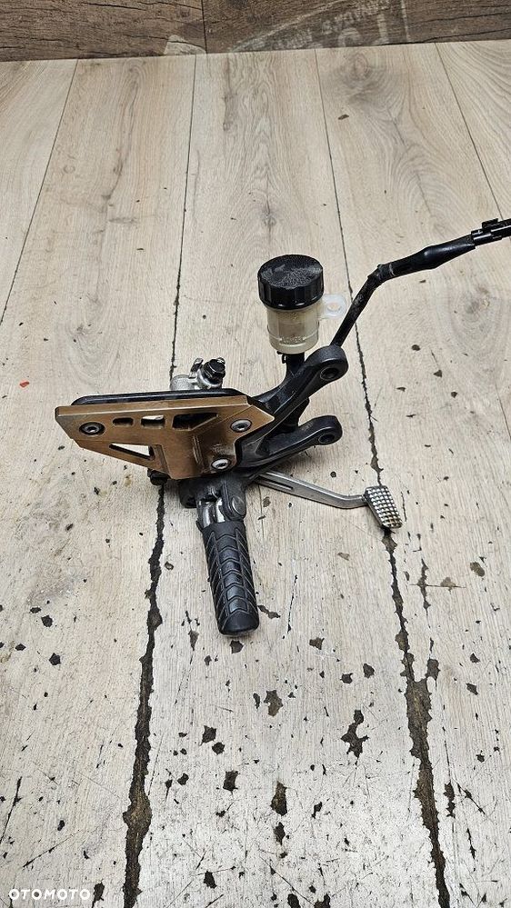 KAWASAKI Z 900 DŹWIGNIA +POMPA HAMULCA NOŻNEGO SET PRAWY MOCOWANIE - 6