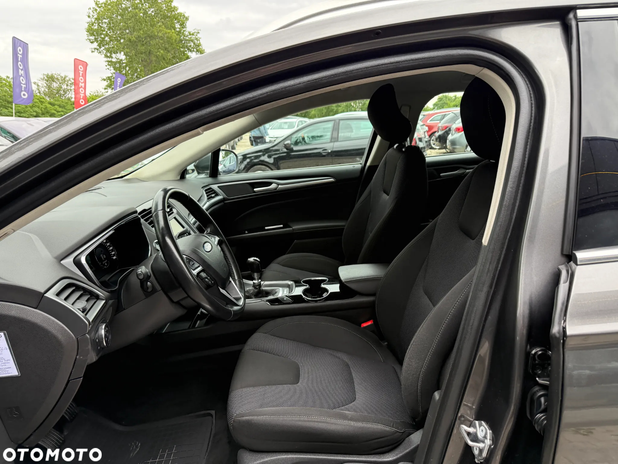 Ford Mondeo 2.0 TDCi Ambiente - 21