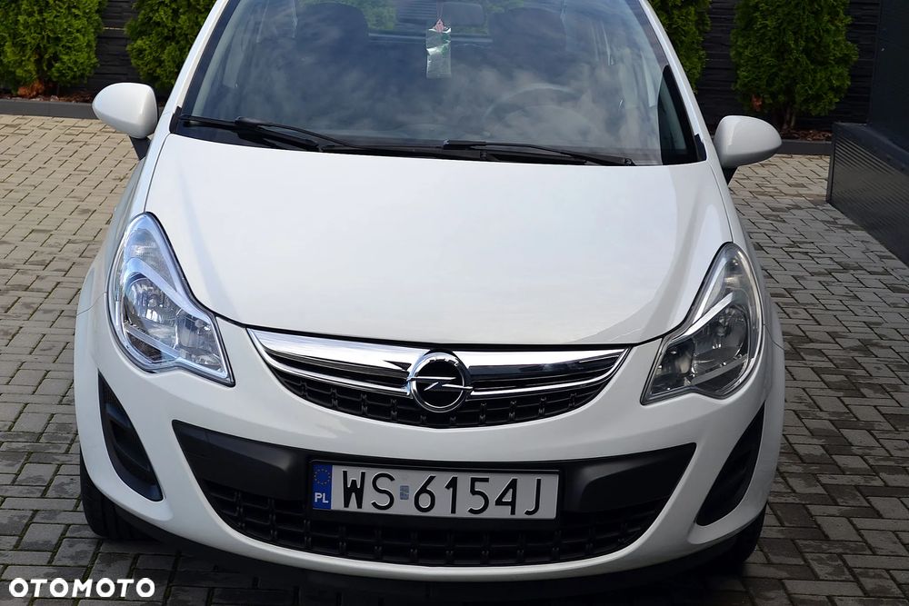Opel Corsa 1.2 16V Edition / Active - 2