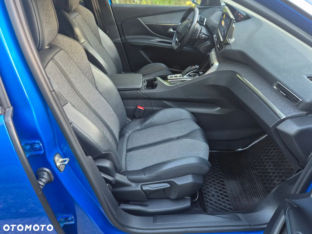 Peugeot 3008 1.2 PureTech GPF Allure S&S EAT8 - 22