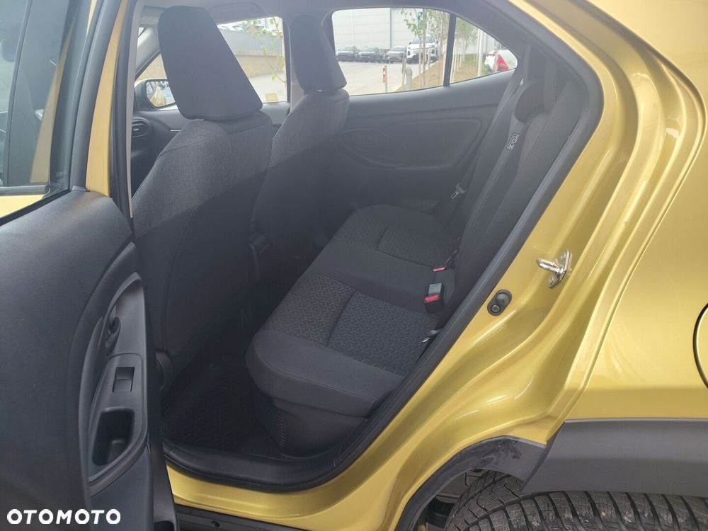 Toyota Yaris Cross Hybrid 1.5 Comfort 4x4 - 10