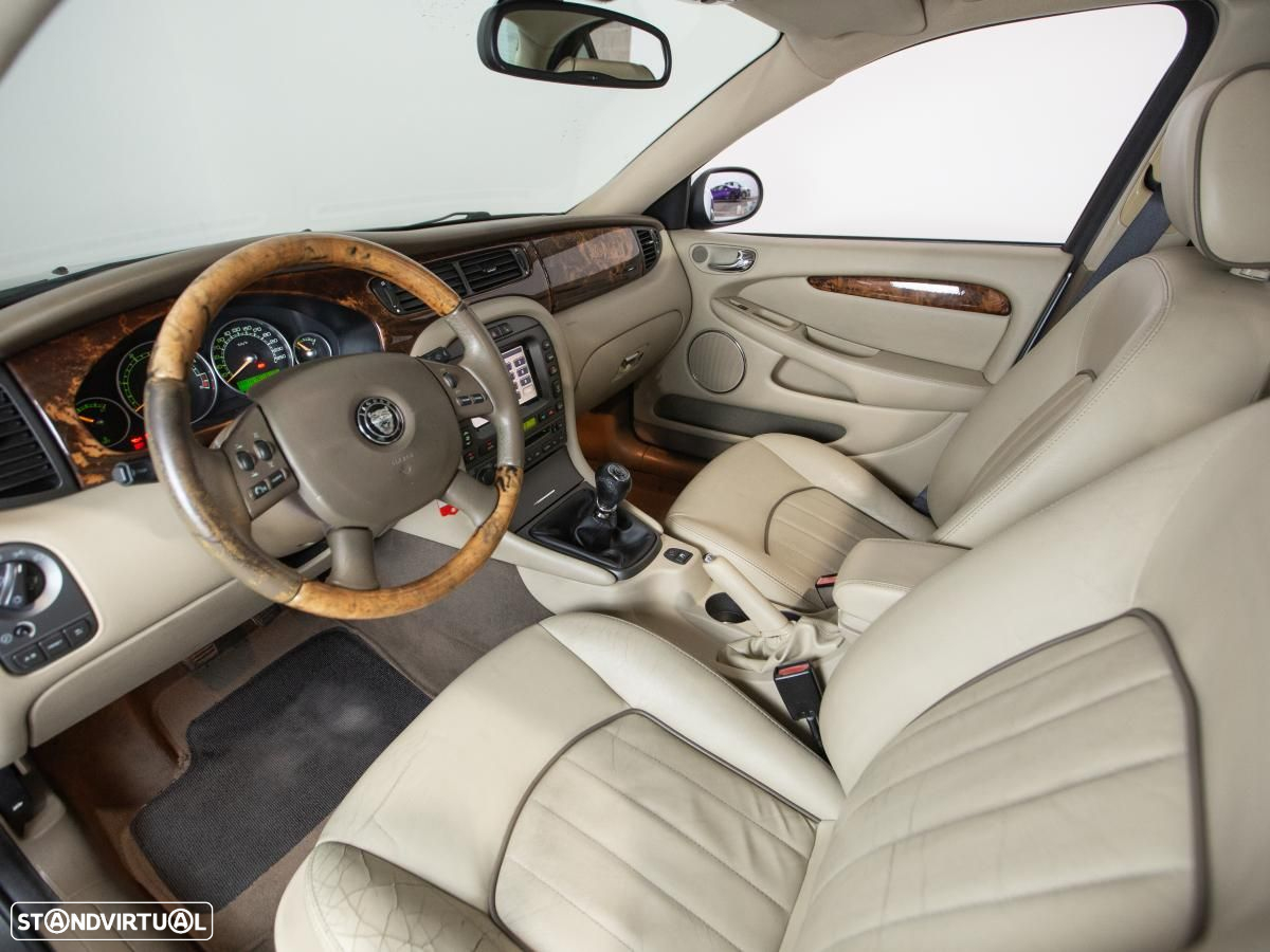 Jaguar X-Type - 8