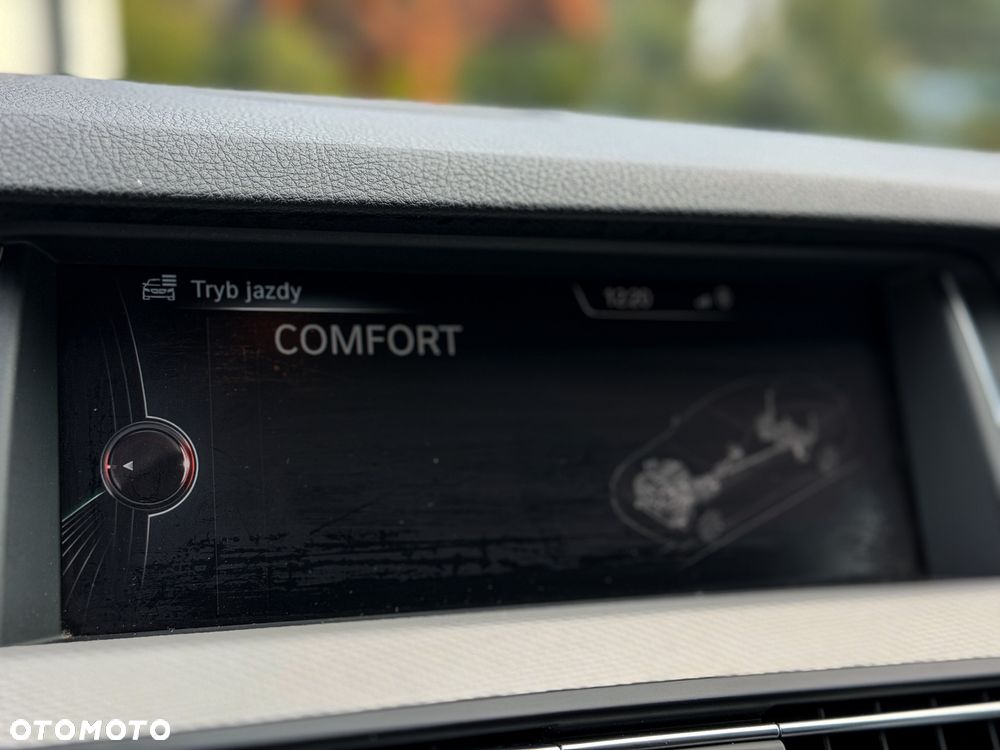 BMW Seria 5 525d Sport-Aut - 19