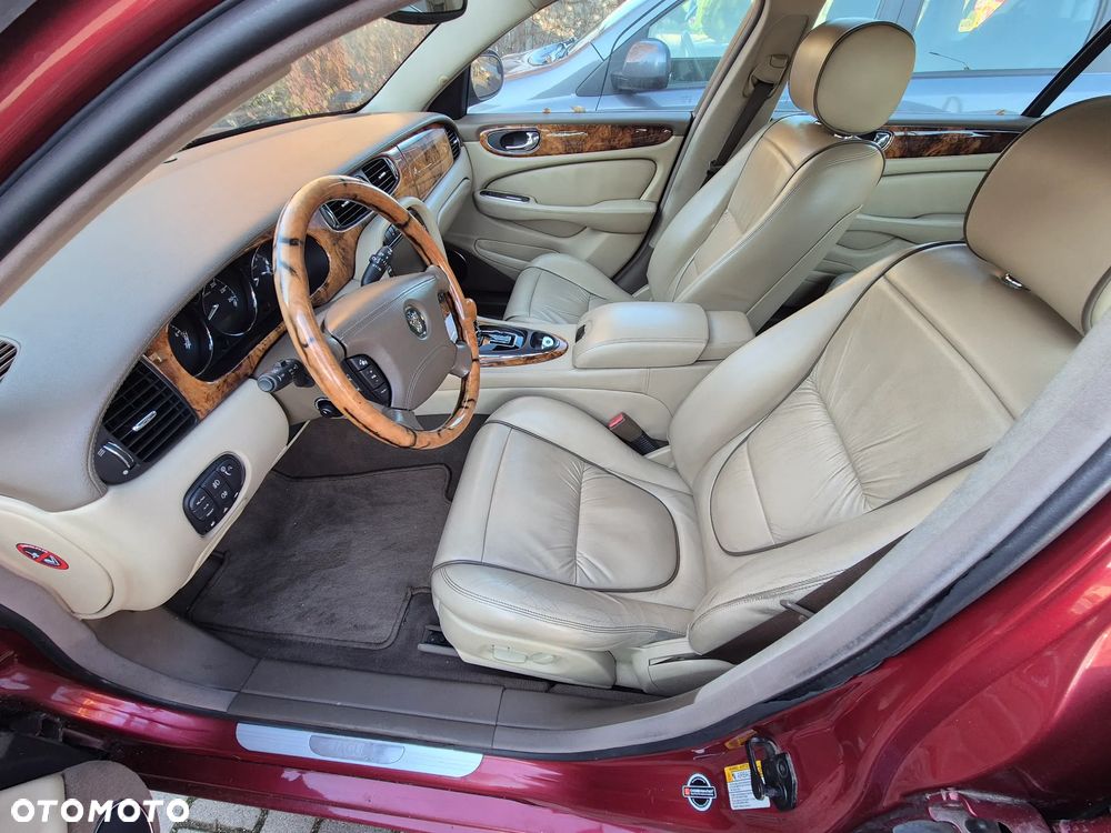 Jaguar XJ Super V8 (LWB) - 27