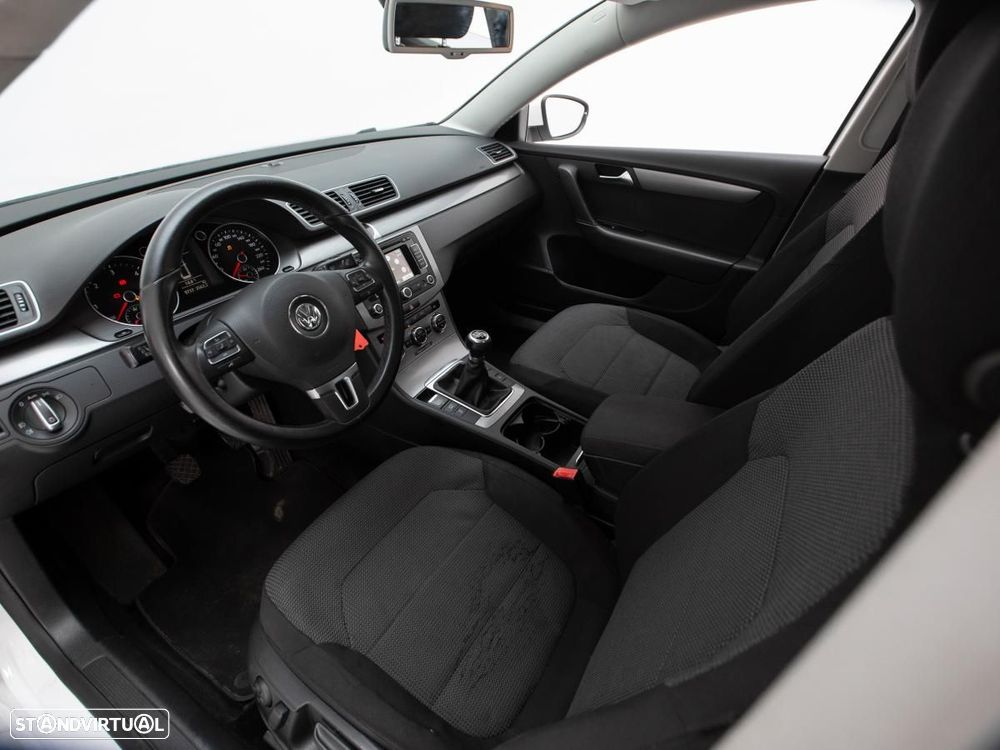 VW Passat Variant - 7