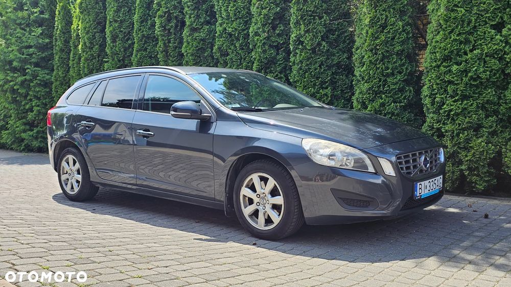 Volvo V60 D3 Momentum - 8