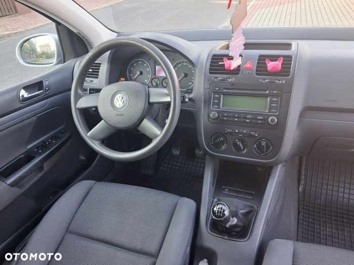 Volkswagen Golf - 11