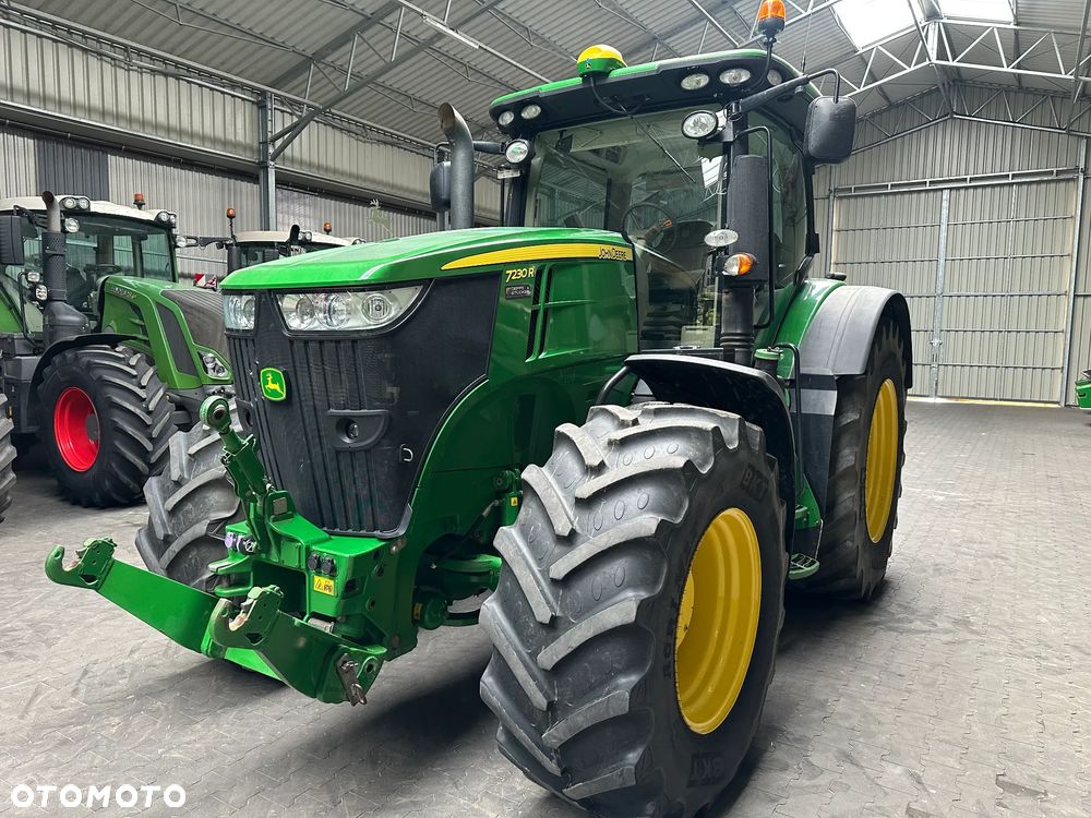 John Deere 7230R - 3