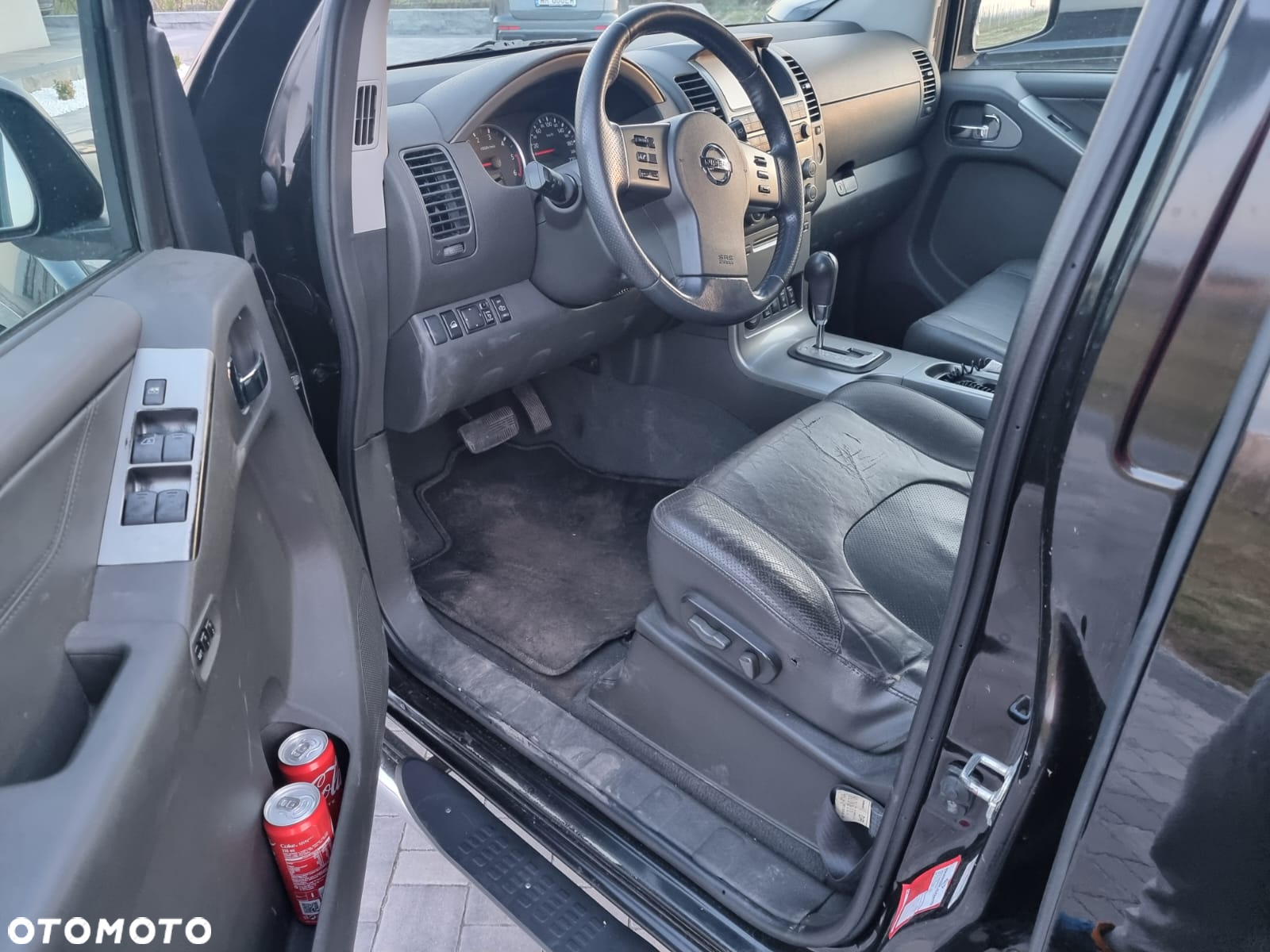 Nissan Pathfinder 2.5 D SE - 6