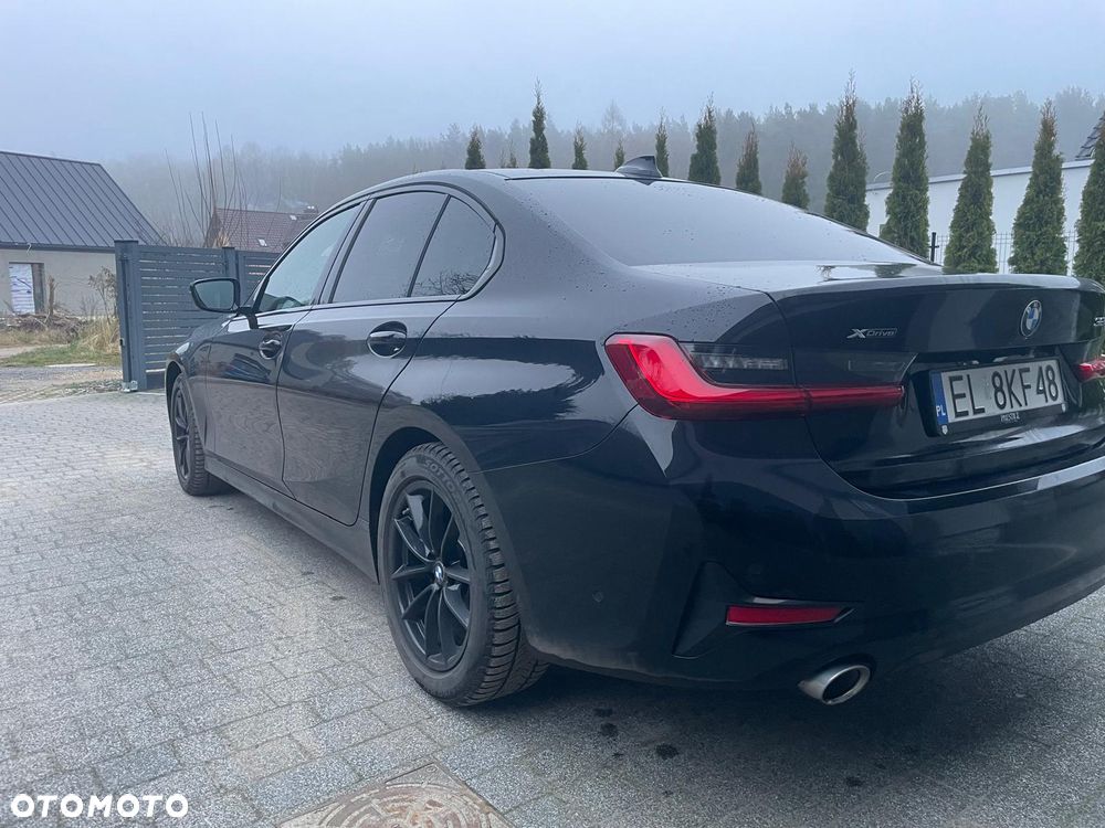 BMW Seria 3 320d Sport Line sport - 15