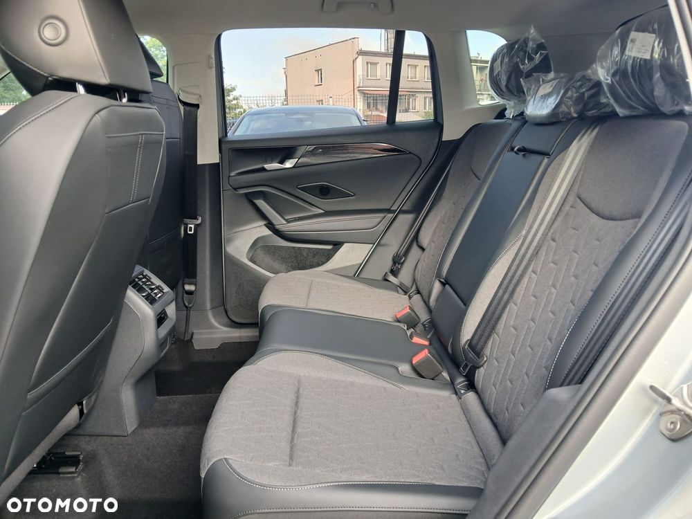 Volkswagen Tiguan 1.5 eTSI OPF DSG Life - 9