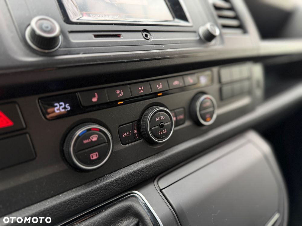 Volkswagen Multivan 2.0 TDI L1 Comfortline DSG - 19