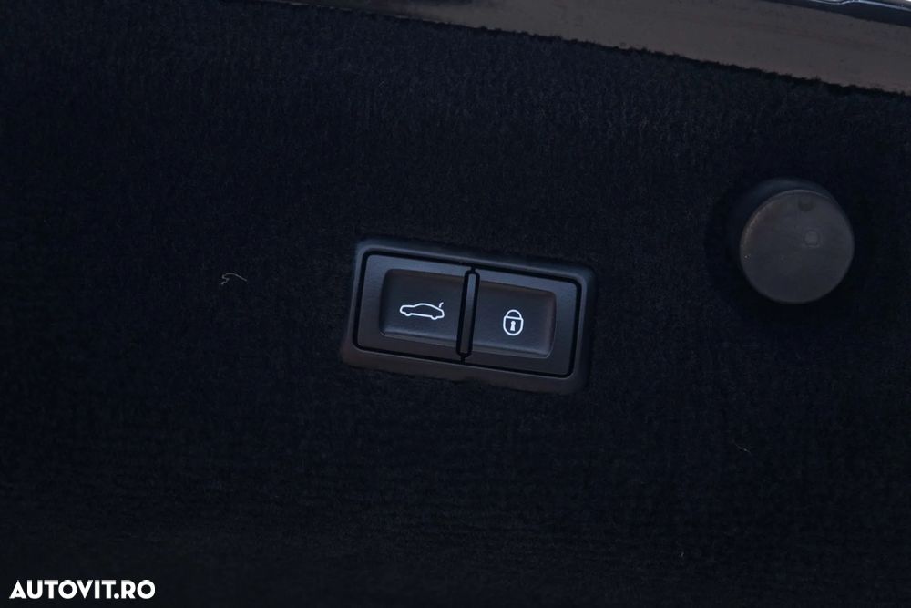 Bentley Continental V8 - 40