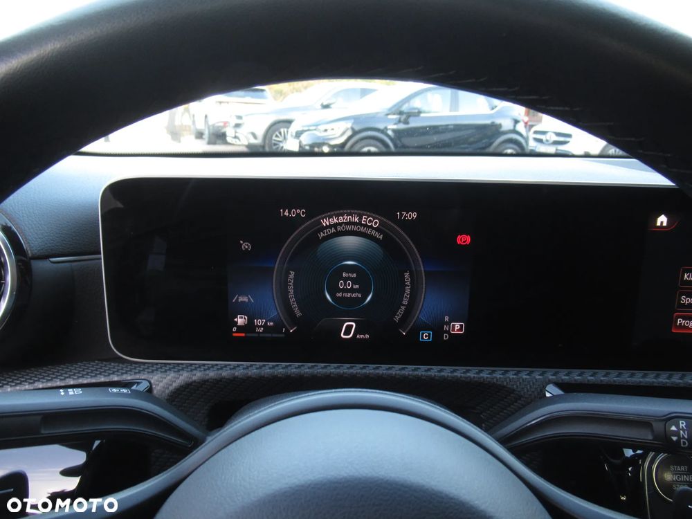 Mercedes-Benz Klasa A 200 Style 7G-DCT - 32