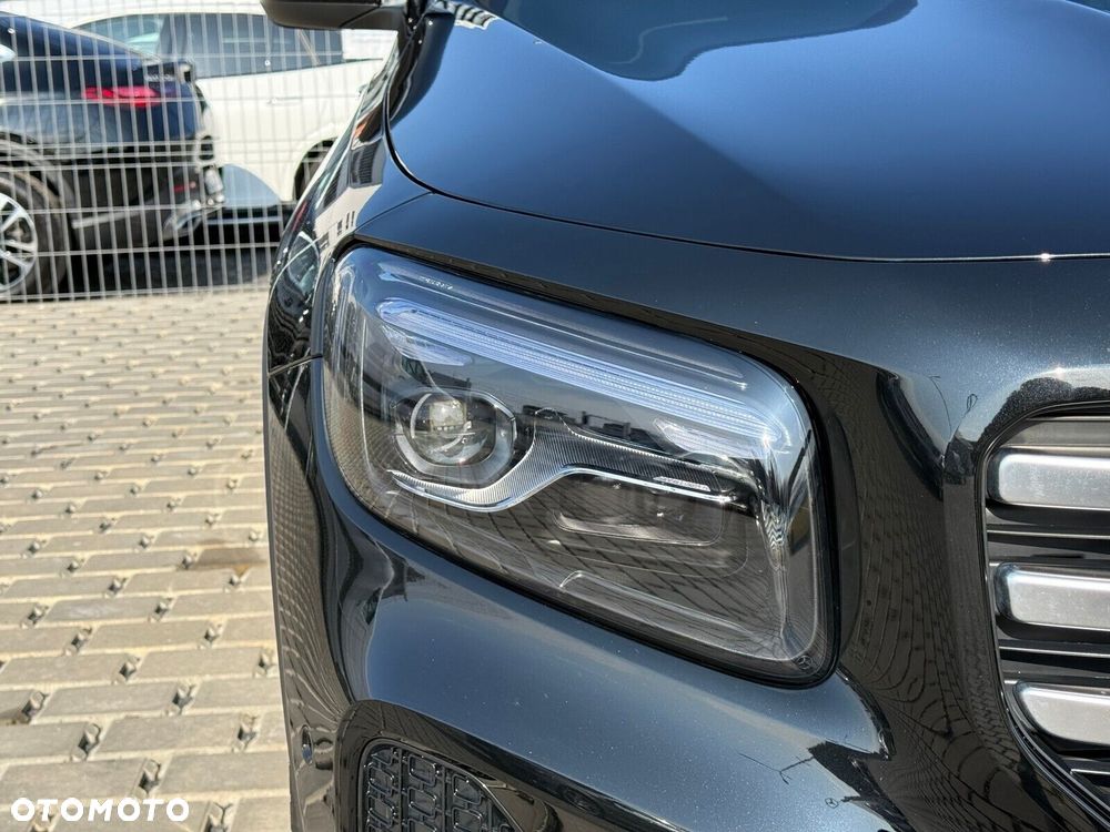 Mercedes-Benz GLB 200 Progressive 7G-DCT - 11